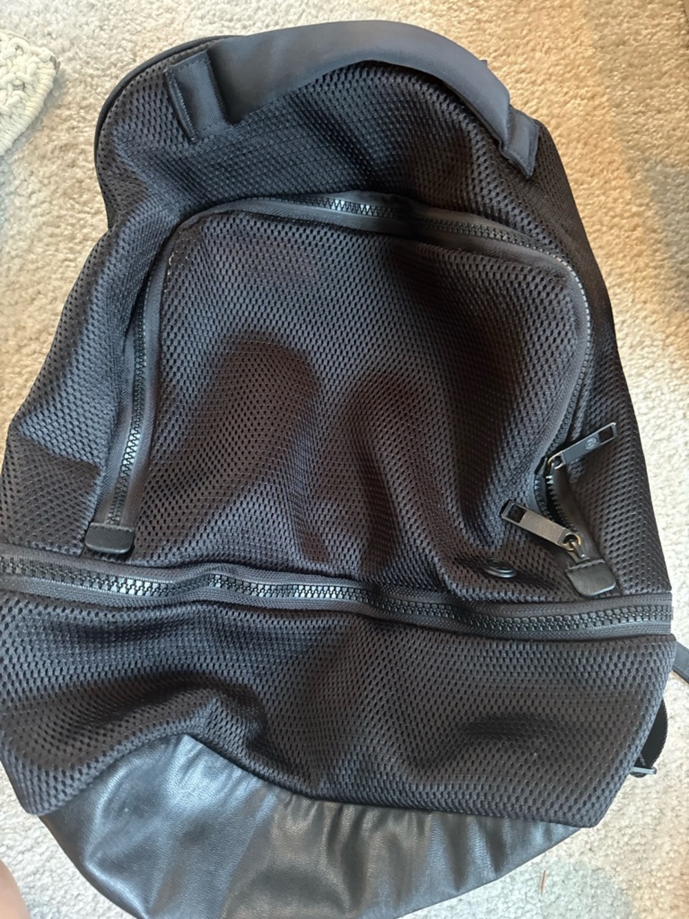 Lululemon Everywhere Backpackk (Black Net Mesh)